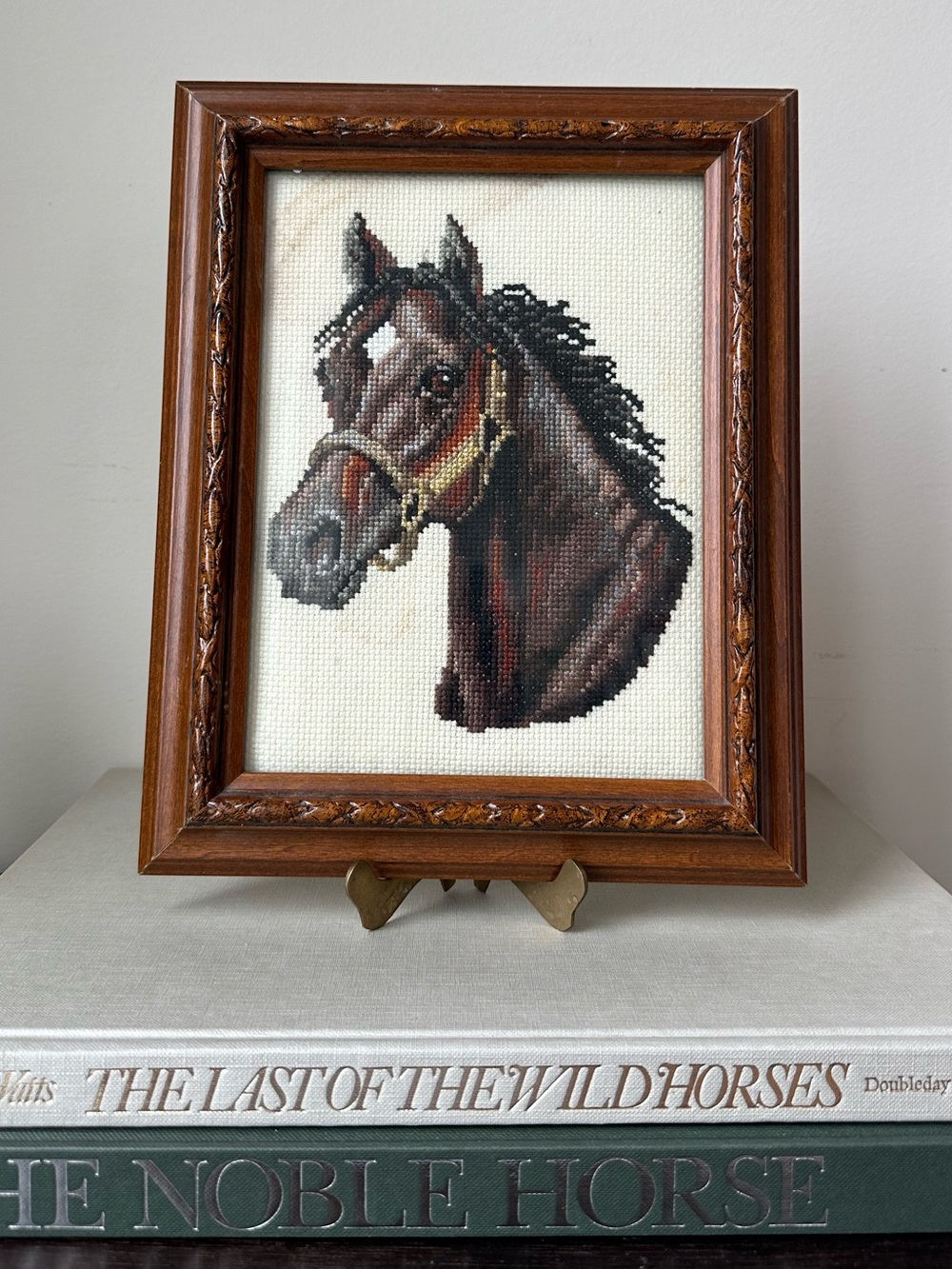 Vintage Framed Horse Needlepoint Wall Art Equestrian Needlework Folk Art Decor - Picture 8 of 8